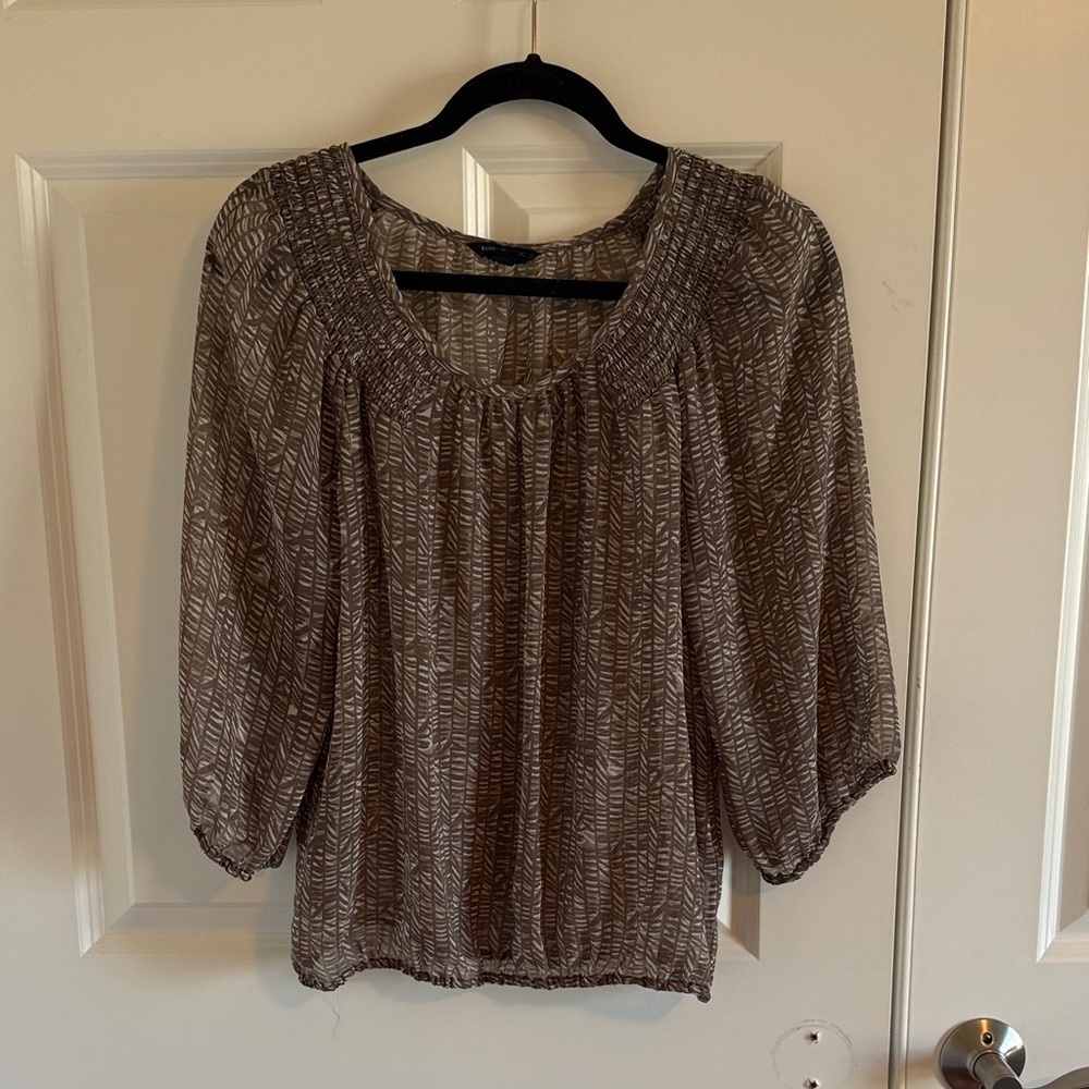 Banana Repbulic Aztec Printed round Neck Blouse 3/4 sleeve tan sheer top size L